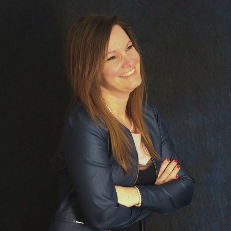 hozbor-vanda-800x800 Hozbor Vanda Life- és Business coach